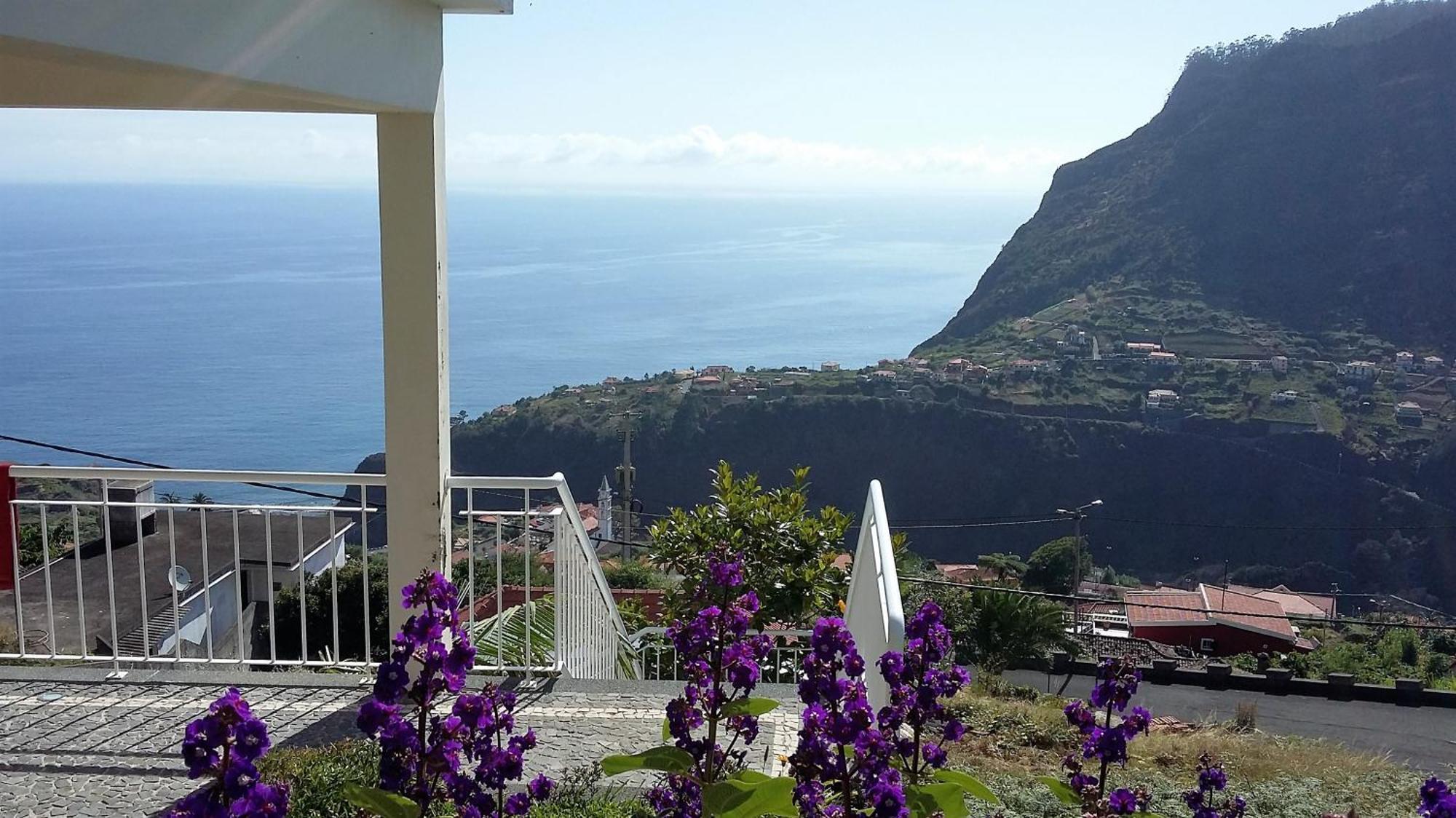 Casa Shalom Villa São Roque do Faial Buitenkant foto